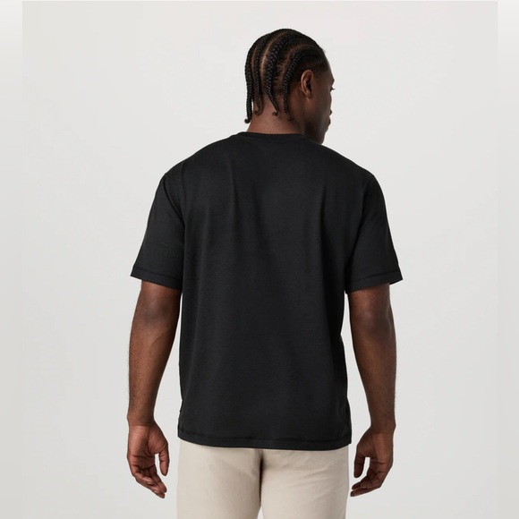 2ND RESTOCK Vuori Men’s “Ponto” Performance Tee (L) *RELAXED FIT* - Picture 2 of 9